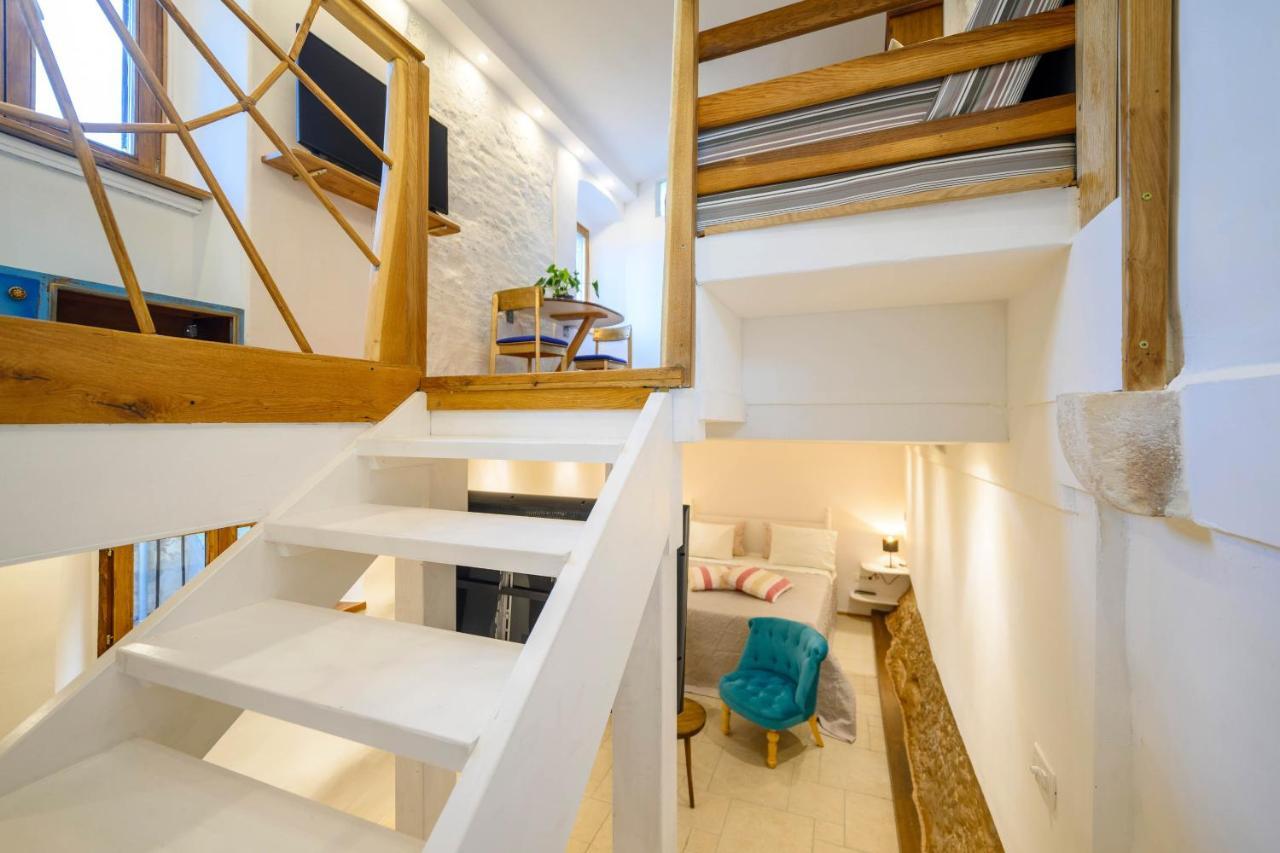 On The Rock Apartments 希贝尼克 外观 照片