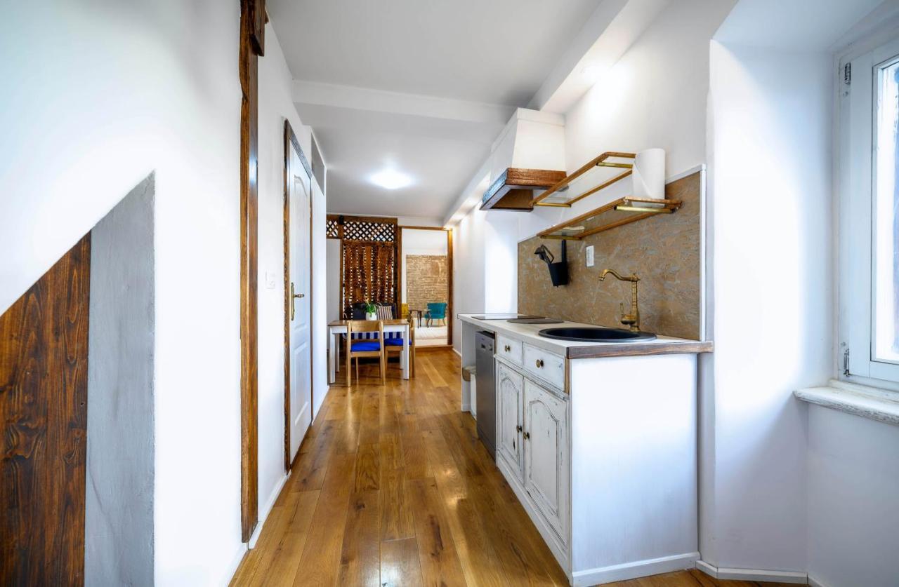 On The Rock Apartments 希贝尼克 外观 照片